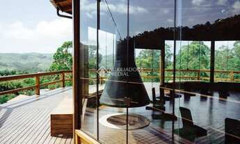 Imagem: Propriedade Única de 20.000 m² com Cachoeira