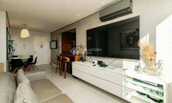 Imagem 2: Apartamento com 2 quartos com vaga em São João - Porto Alegre - RS