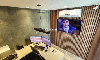 Imagem 4: Sala Comercial Mobiliada de 23m² com Varanda e Vaga - Pronta para Uso