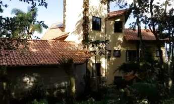 Imagem 3: Casa em condomínio para locação, com 4 dormitórios sendo dois suítes, 5 vagas, na Vargem d