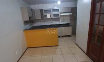 Imagem 2: Porto Alegre - Casa Padrão - Hípica