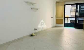 Imagem: Flat à venda, 2 quartos, 1 suíte, 1 vaga