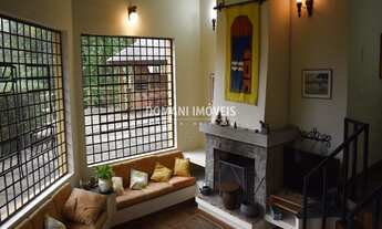 Imagem 6: Casa à Venda com Preço de Oportunidade na Região do Atalaia - Campos do Jordão/SP