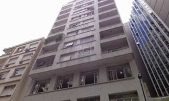 Imagem: 3 dormitórios convertido em 2 com 1 suíte