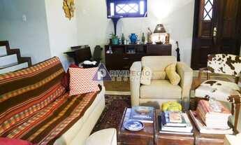 Imagem 3: Casa à venda, 4 quartos, área externa na Lagoa, Rio de Janeiro/RJ