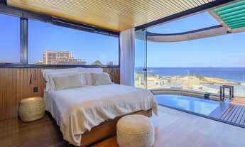 Imagem 3: Incrível cobertura reformada, vista deslumbrante para a pedra do Arpoador e o mar