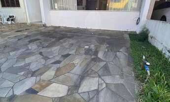 Imagem 2: Porto Alegre - Casa Padrão - Hípica