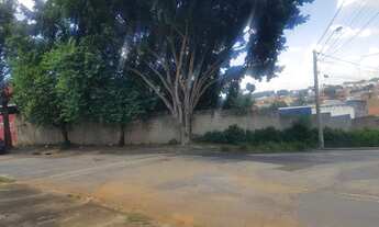 Imagem: Terreno de esquina residencial ou comercial