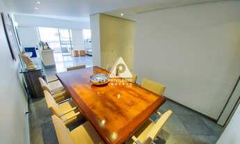 Imagem 7: Excelente Apartamento Alto Leblon com 175m², Vista Livre, três Vagas na escritura