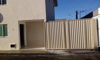 Imagem: Casas em vila de Abrantes