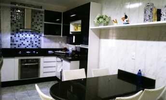 Imagem 3: Apartamento para venda possui 60 metros quadrados com 2 quartos em Portão - Lauro de Freit