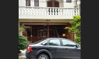 Imagem: São 2 casas estilo sobrado, próximo Shopping