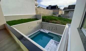 Imagem 2: Casa de condomínio para venda tem 370 metros quadrados com 3 quartos