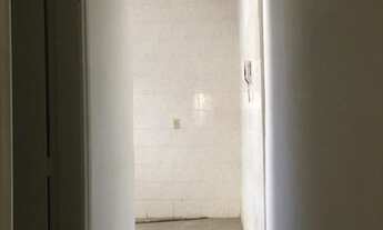 Imagem 2: Apartamento para Locação em Rio de Janeiro, Olaria, 2 dormitórios, 1 banheiro