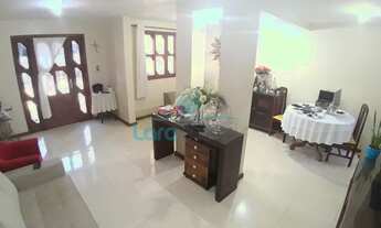 Imagem: Casa em Centro - Macaé, RJ