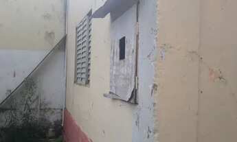 Imagem 4: Alugo casa com 2 quartos e ótima localização em Jacareí