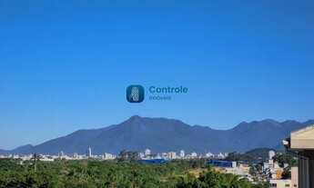 Imagem 2: Sobrado com 03 dormitórios no bairro Sertão Do Maruim, em São José