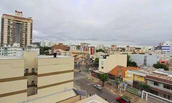 Imagem 7: Apartamento de três dormitórios, suíte e uma vaga de garagem no bairro Santana em Porto Al