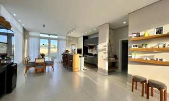 Imagem 6: Casa de condomínio para venda tem 185 metros quadrados com 4 quartos