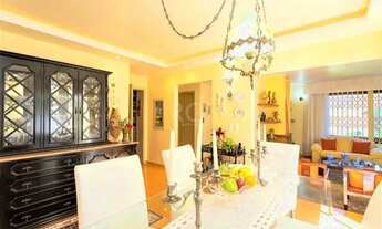 Imagem 7: Casa para Venda - 228m², 4 dormitórios, sendo 1 suites, 5 vagas - Teresópolis