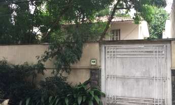 Imagem 2: Casa para venda tem 750 metros quadrados com 4 quartos em Jardim América - São Paulo - SP