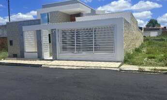 Imagem: CASA DE RESIDENCIA LOCALIZADA NA RUA MONTES