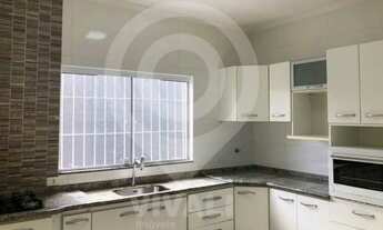 Imagem 4: Casa de rua - / Residencial / Jardim Ipê