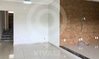 Imagem 3: Casa de rua - / Residencial / Jardim Ipê