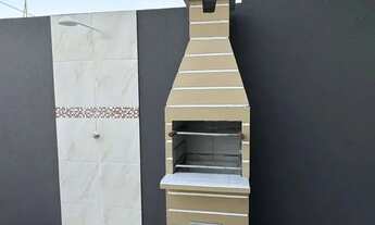 Imagem 3: Casa com Churrasqueira e Chuveirão em Localização Privilegiada