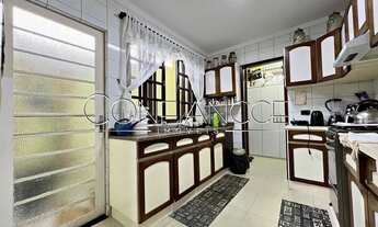 Imagem 7: Casa com 4 quartos a venda no São Braz, Curitiba - PR