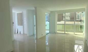 Imagem: Descubra Seu Novo Lar na Meia Praia Apartamento