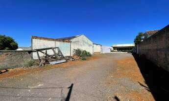 Imagem 1: Terreno com edicula no bairro Neva em Cascavel - Pr, R$ 880.000,00