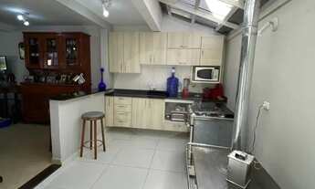 Imagem 7: Sobrado 3 Quartos à Venda no Fazendinha Condomínio com Taxa Baixa Curitiba