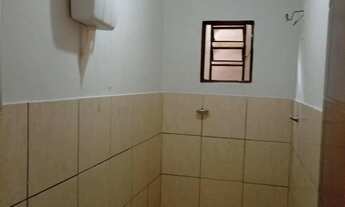 Imagem 3: Alugo 750 Apartamento com 2 dormitórios