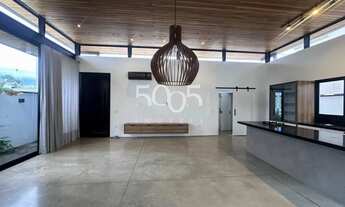 Imagem 2: Casa para locação no Condomínio Saint Paul, com 3 suítes e 185 m²