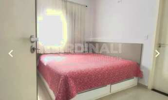 Imagem 7: Casa com excelente localização, próximo a supermercados e comércios