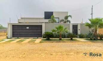 Imagem: Casa Térrea Porteira Fechada com 3 Quarto(s)