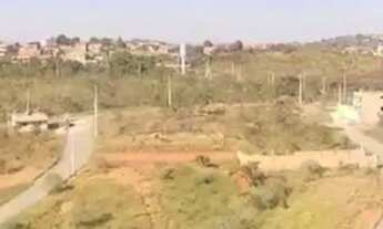 Imagem 7: LOTE EM RESIDENCIAL , INFRAESTRUTURA COMPLETA!