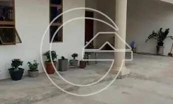 Imagem 2: VENDE-SE Residência NO HIPICA - MARÍLIA/SP