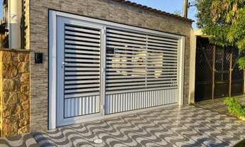 Imagem: Casa para venda com 125m² e 2 vagas na