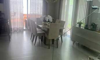 Imagem 7: Sobrado para venda possui 229 metros quadrados com 3 quartos em Urbanova - São José dos Ca