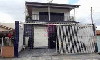 Imagem 2: OPORTUNIDADE! CASA COM 3 DORMITÓRIOS E GALPÃO COMERCIAL PARA VENDA E LOCAÇÃO NO JD. SATÉLI