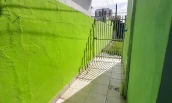 Imagem 5: Casa para aluguel possui 200 metros quadrados com 6 quartos