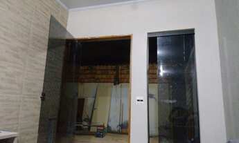 Imagem 4: Casa no céu azul