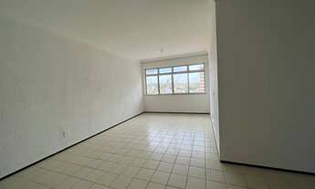 Imagem 2: Apartamento para venda com 110 metros quadrados com 3 quartos em Papicu