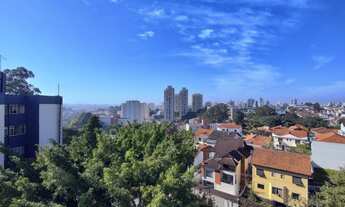 Imagem 2: Apartamento com ambientes amplos, com muita iluminação natural, vista linda e permanente!