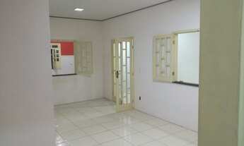 Imagem 3: Casa mobiliada e forrada 3/4 com excelente localização