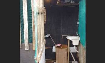 Imagem 5: Vendo barraco na vila esperança