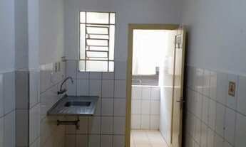 Imagem 5: Tamandaré 2 dormitórios perto do metro São Joaquim Liberdade banheiro com box de vidro