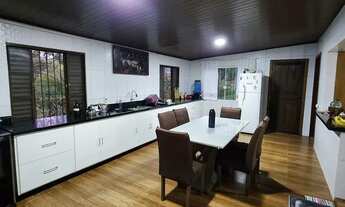 Imagem 2: Grande Casa em Antonina para moradia ou pousada